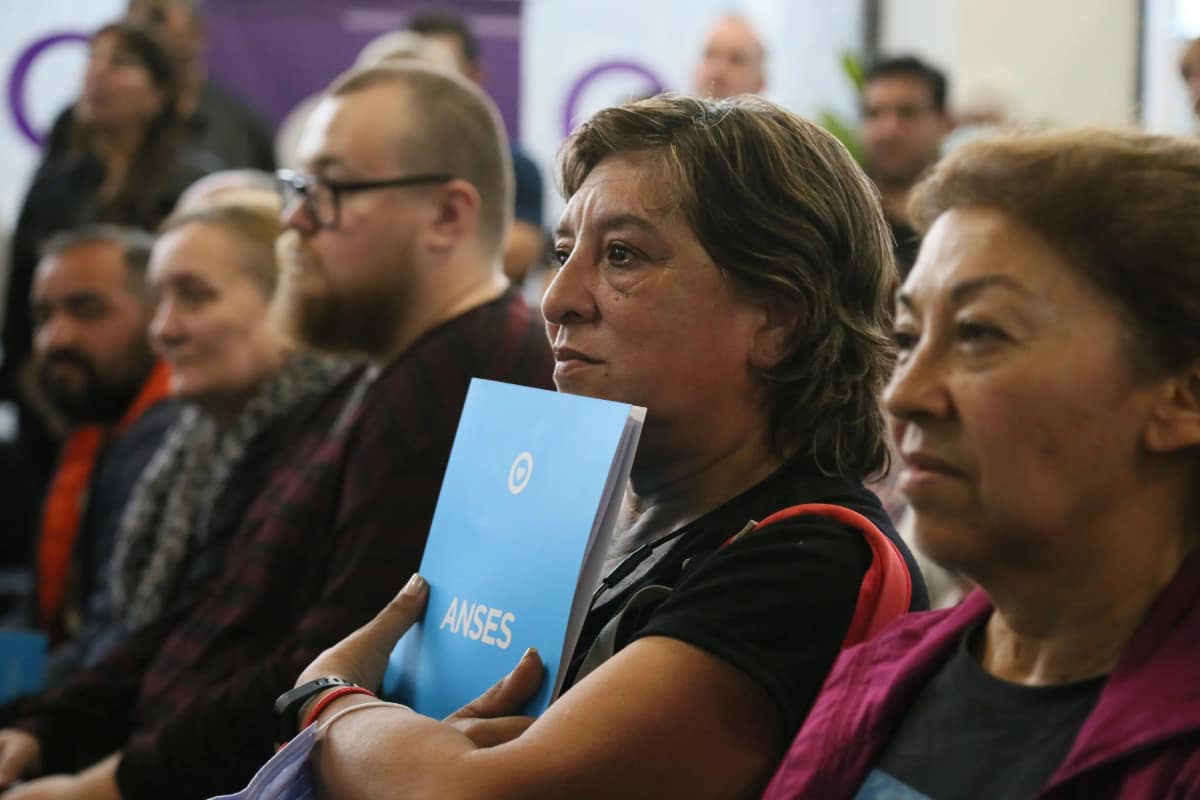 Oportunidad Financiera para Jubilados: Cómo Acceder al Crédito de $800.000 de ANSES con Bajas Tasas
