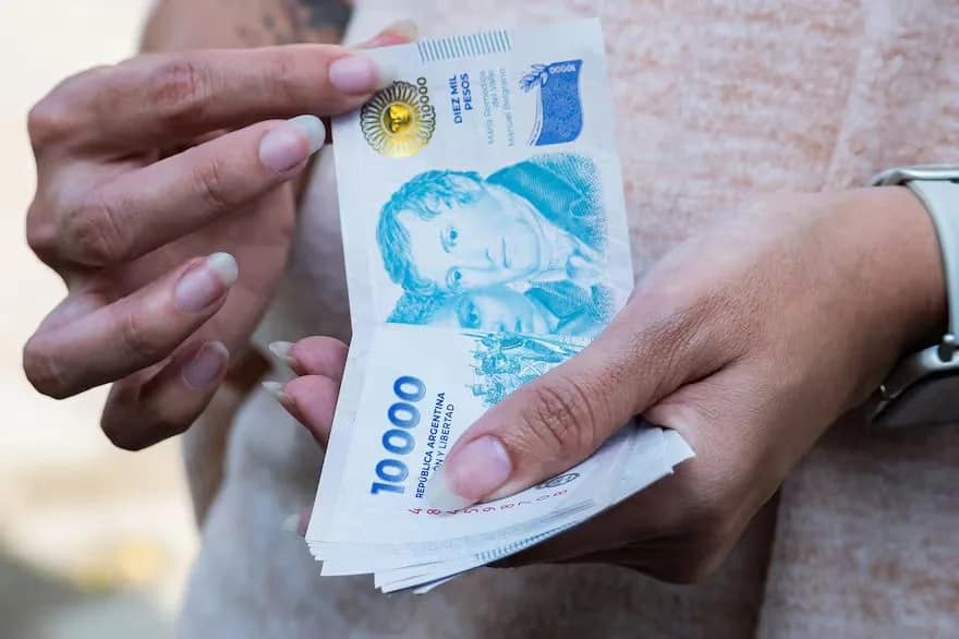 Bono de más de $400.000 de ANSES en diciembre 2025: quiénes lo cobran y cómo acceder